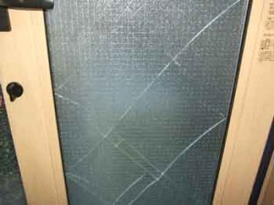 目黒区ガラス破損