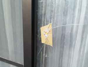 大田区で空き巣被害の割れガラス