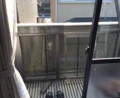 千葉市中央区のアパートくもりガラス割れ