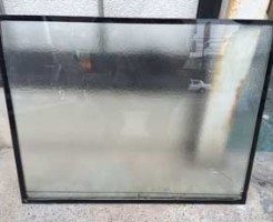 市川市の複層ペアガラス水たまり