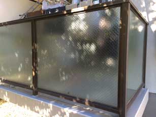 手すりガラス割れ