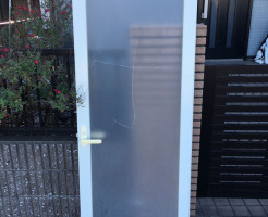 アクリルパネル修理前