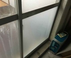 公務員住宅のガラス修理後