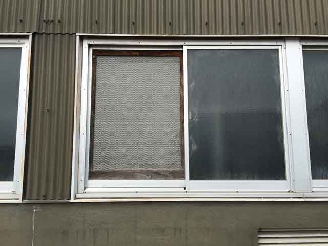 くもりガラス修理前