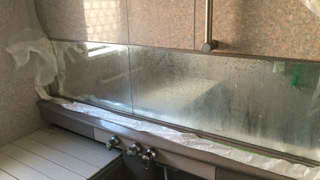 劣化した浴室ミラー