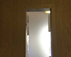 部分フロスト加工ガラス