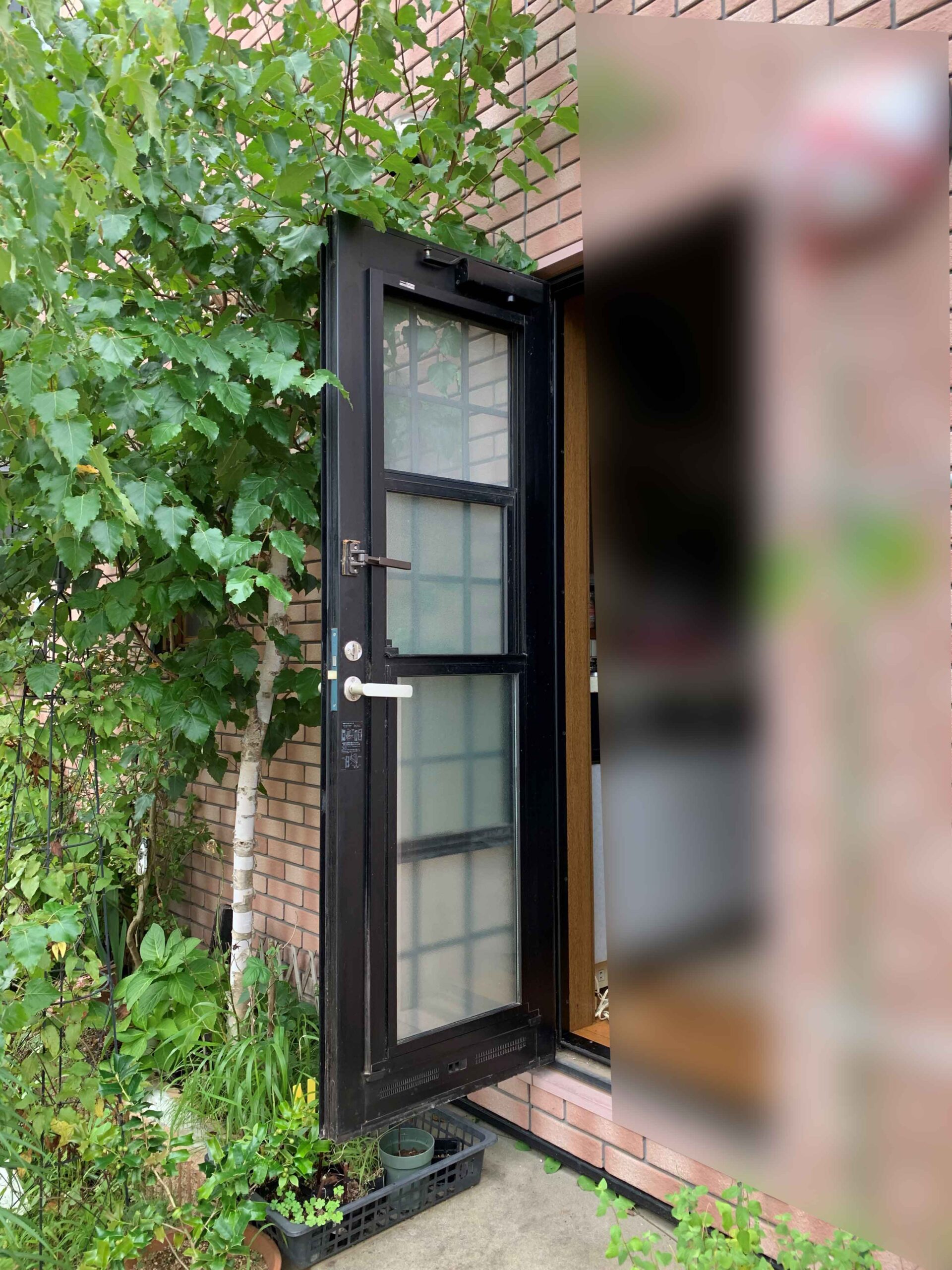 立山アルミのキッチンドア修理