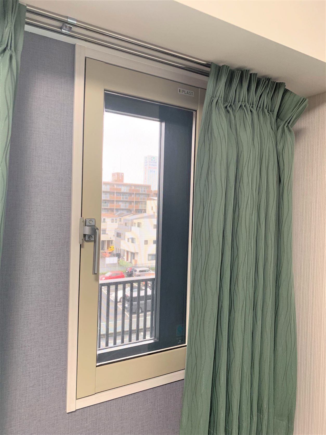 内窓プラスト取付後