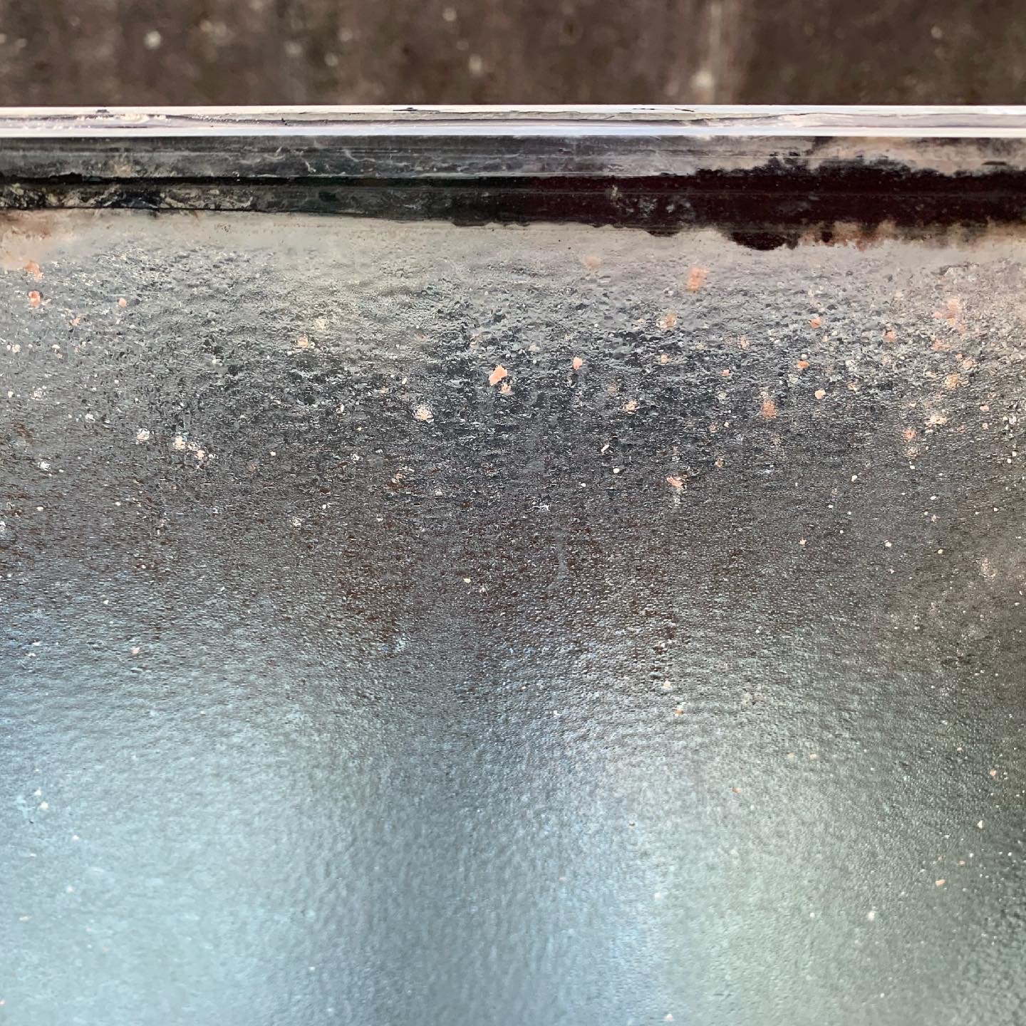 溶け出した乾燥剤